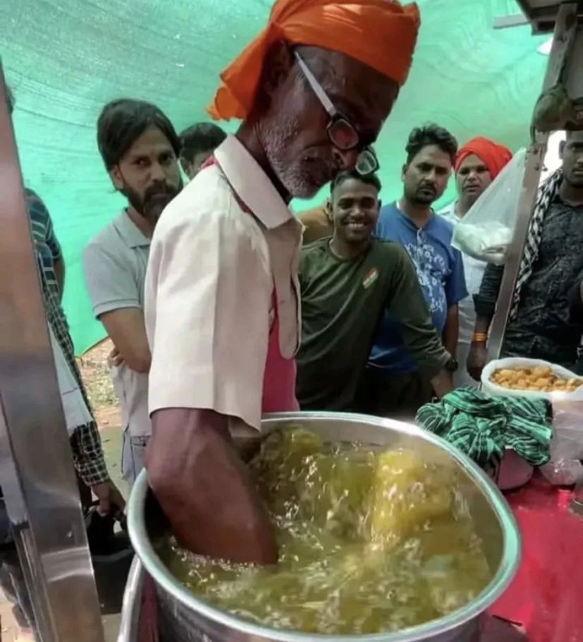 bapak-bapak iseng banget tingkahnya © berbagai sumber bapak-bapak iseng banget tingkahnya © berbagai sumber