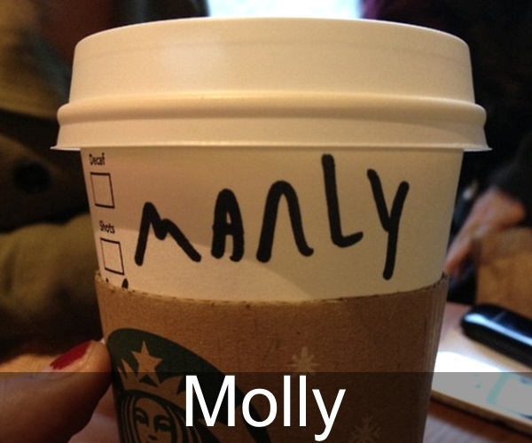 Tulisan nama di gelas nyeleneh © 2022 brilio.net