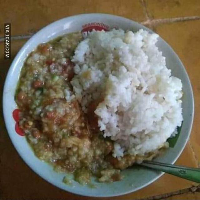 makan nasi ketemu nasi © Berbagai Sumber