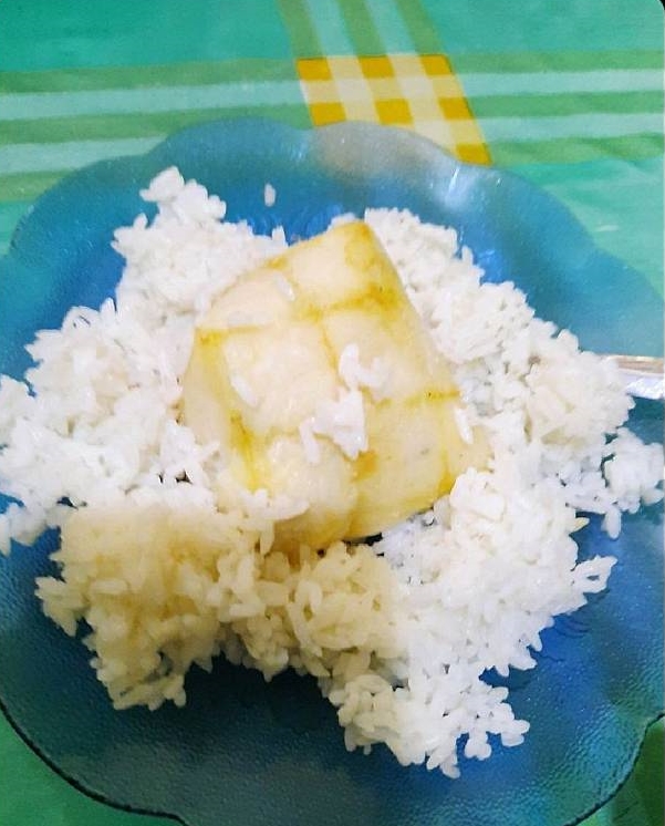 makan nasi ketemu nasi © Berbagai Sumber makan nasi ketemu nasi © Berbagai Sumber