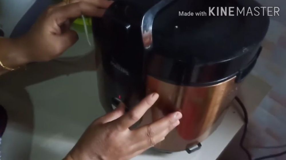 Tak perlu presto, ini 5 cara memasak ikan mas supaya durinya lunak dan bisa dimakan