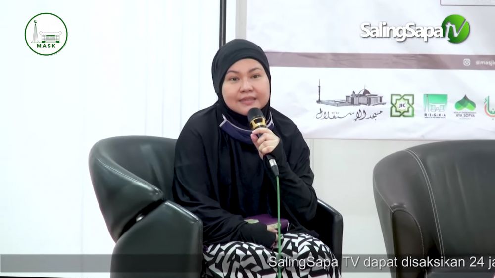 Tere penyanyi mualaf guru ngaji © berbagai sumber Tere penyanyi mualaf guru ngaji © berbagai sumber