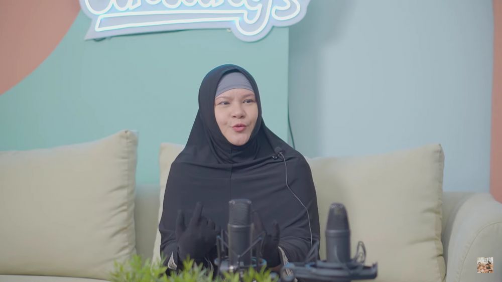 Tere penyanyi mualaf guru ngaji © berbagai sumber Tere penyanyi mualaf guru ngaji © berbagai sumber