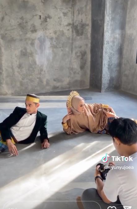 potret prewedding Wafda Saifan © 2022 berbagai sumber potret prewedding Wafda Saifan © 2022 berbagai sumber