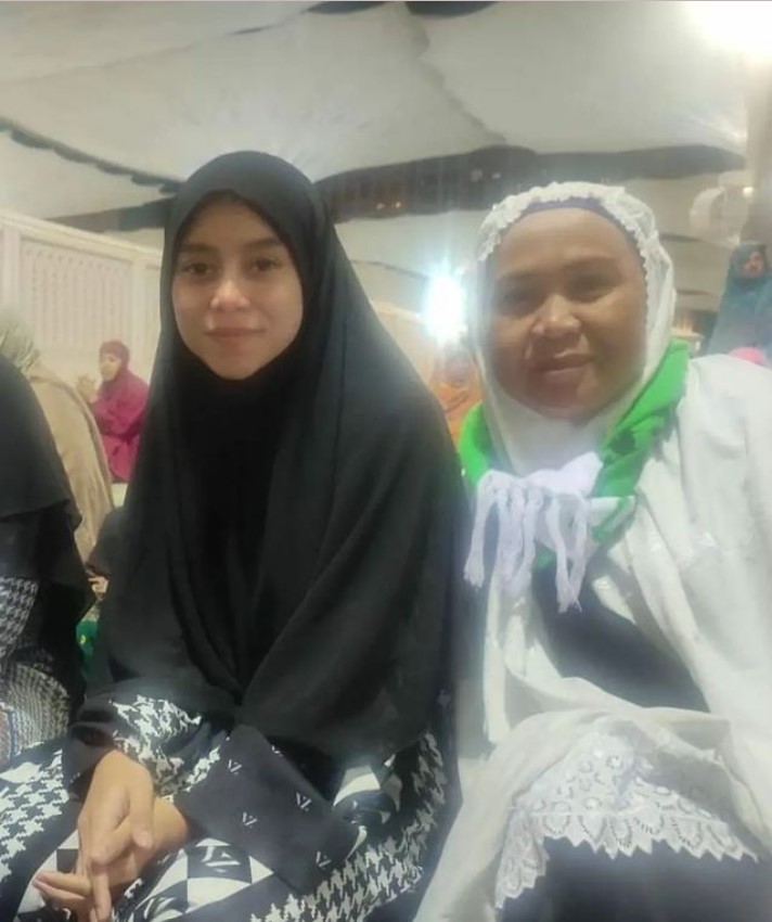 Momen Lesty Kejora dan Billar umrah © berbagai sumber