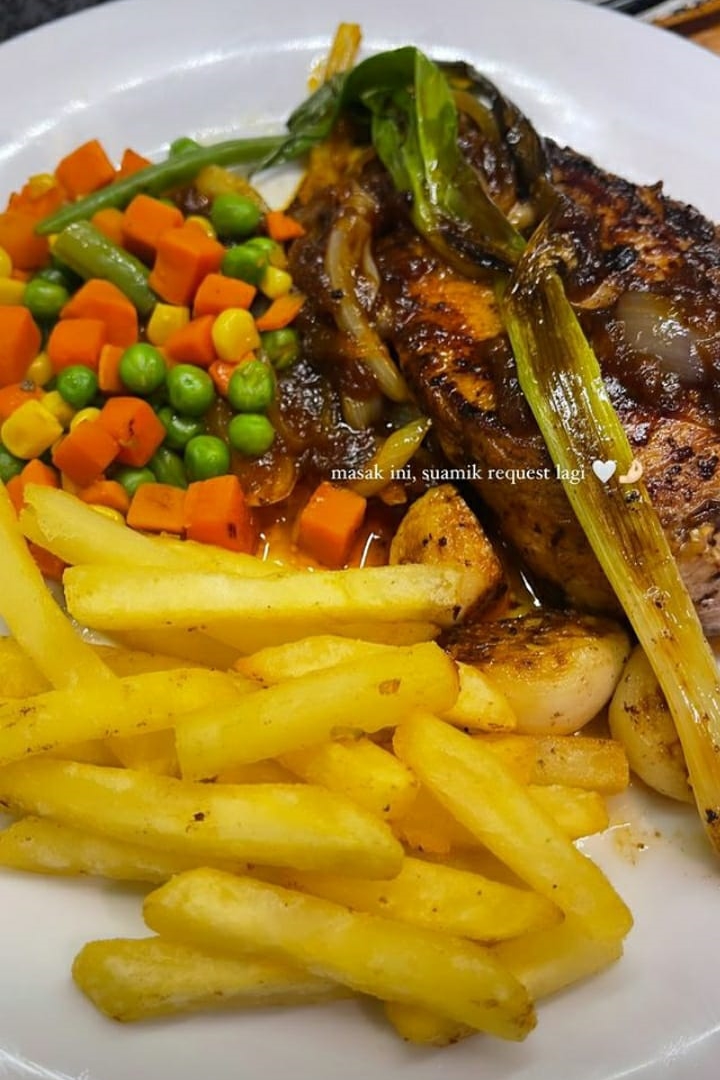 10 Inspirasi masakan rumahan ala Glenca Chysara, simpel dan cocok buat pengantin baru