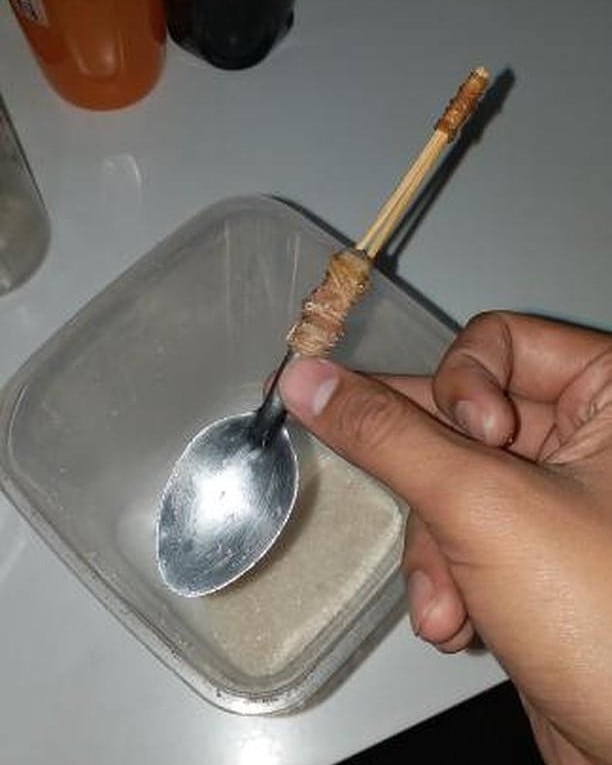 penampakan orang menyambungkan benda © 2022 Instagram 