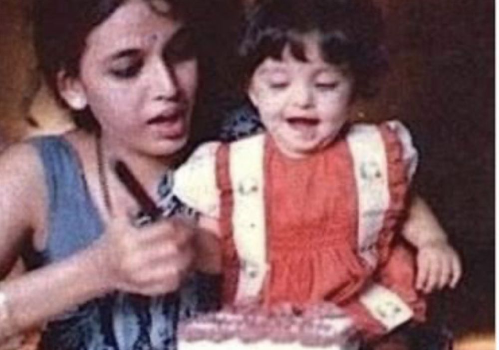 gadis kecil di foto kini jadi artis termahal © instagram