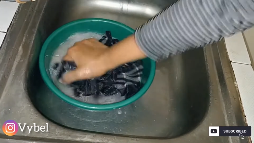 Cara cepat bersihkan bekas kerak membandel di lap dapur, gampang disontek