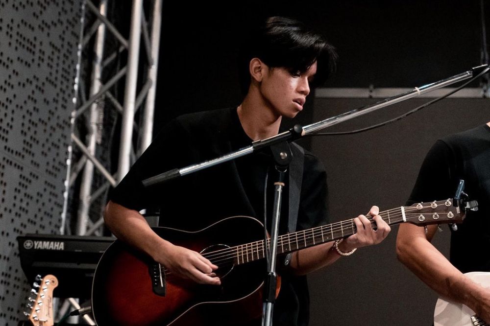 potret terbaru anak gitaris Andra and The BackBone Timur Zavier © berbagai sumber