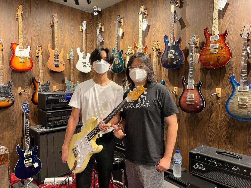 potret terbaru anak gitaris Andra and The BackBone Timur Zavier © berbagai sumber