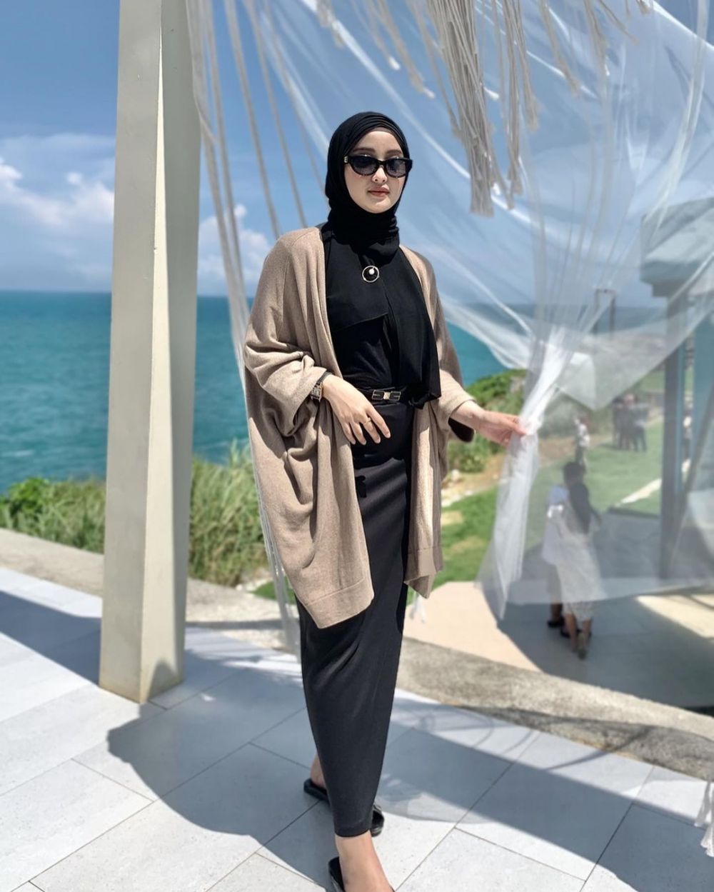 pesona eveline ovilia asisten baru raffi ahmad © berbagai sumber pesona eveline ovilia asisten baru raffi ahmad © berbagai sumber