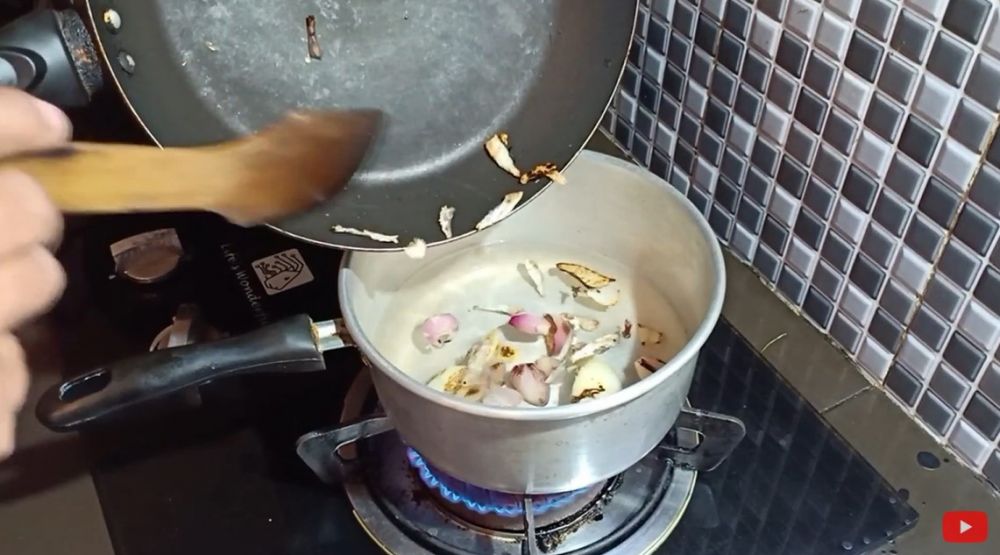 7 Cara membuat kecap inggris ala rumahan, bahannya simpel dan mudah didapat