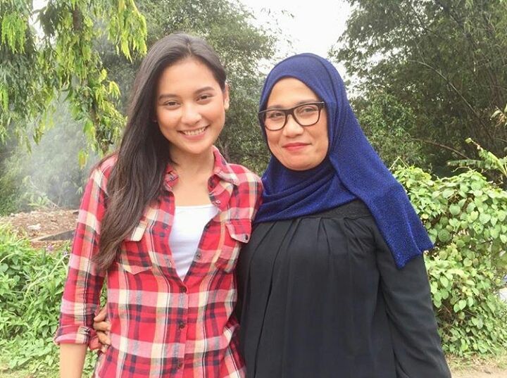 potret kebersamaan indah permatasari dan ibunda © berbagai sumber