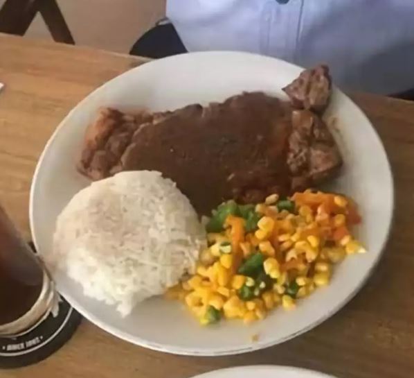 potret makanan tetap disantap dengan nasi Berbagai sumber