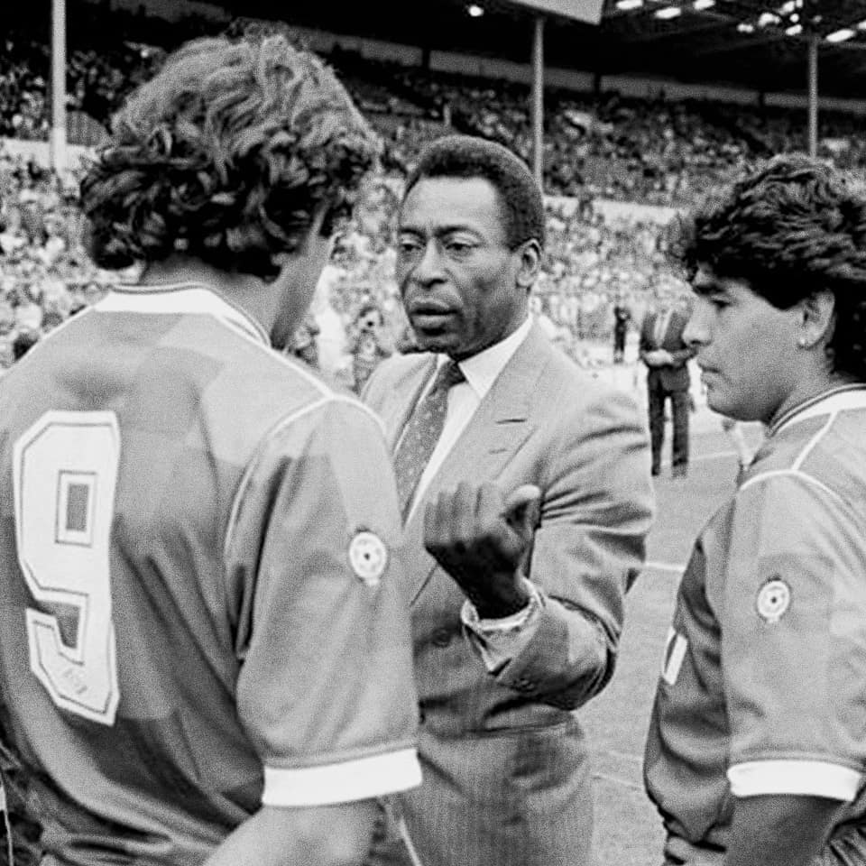 potret persahabatan pele dan maradona © Instagram