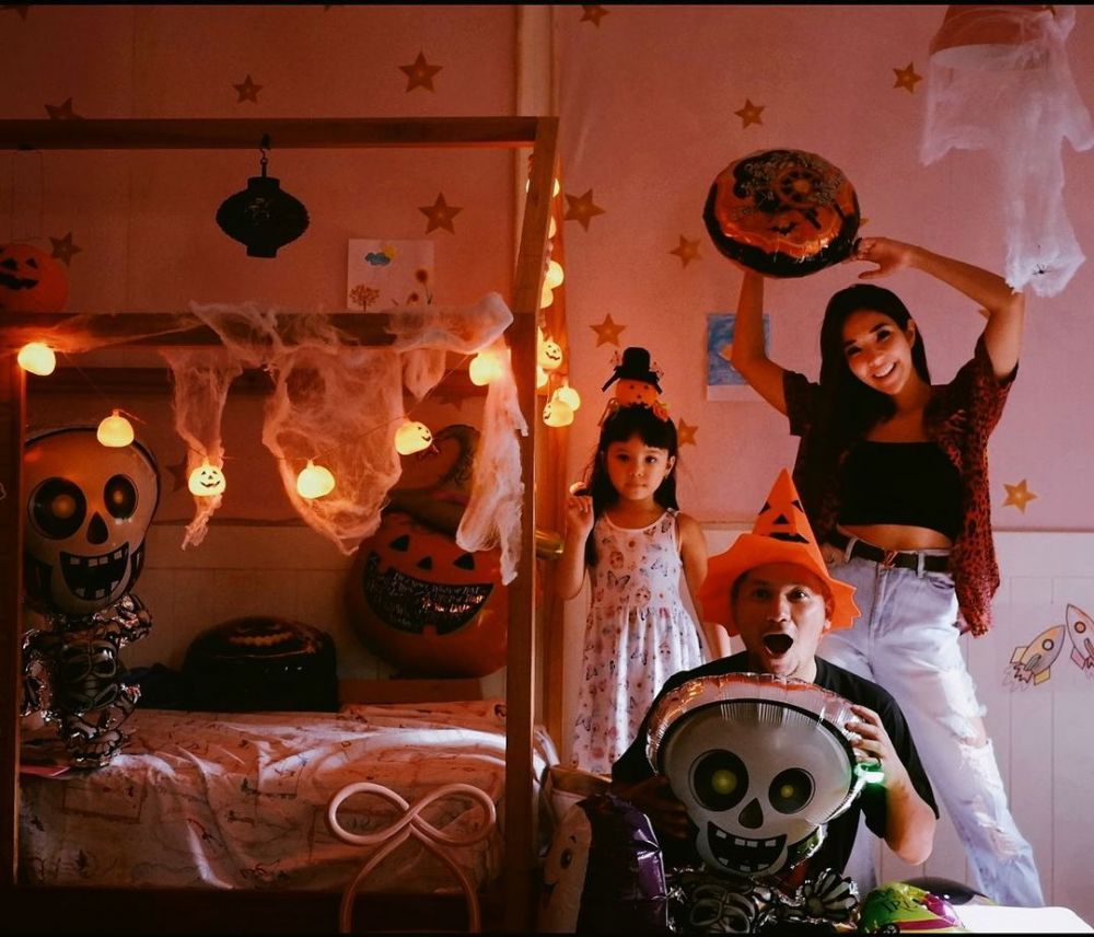 potret kompak Gading dan Gisella bareng Gempi © 2022 Instagram 