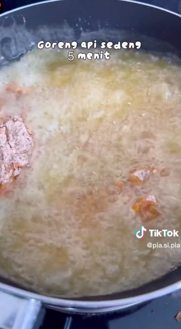 9 Cara bikin ayam goreng ala A&W versi pedas, krispi hingga 2 jam