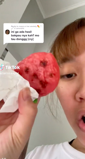 Momen apes wanita saat mengukus bakpao pakai tupperware, endingnya tragis