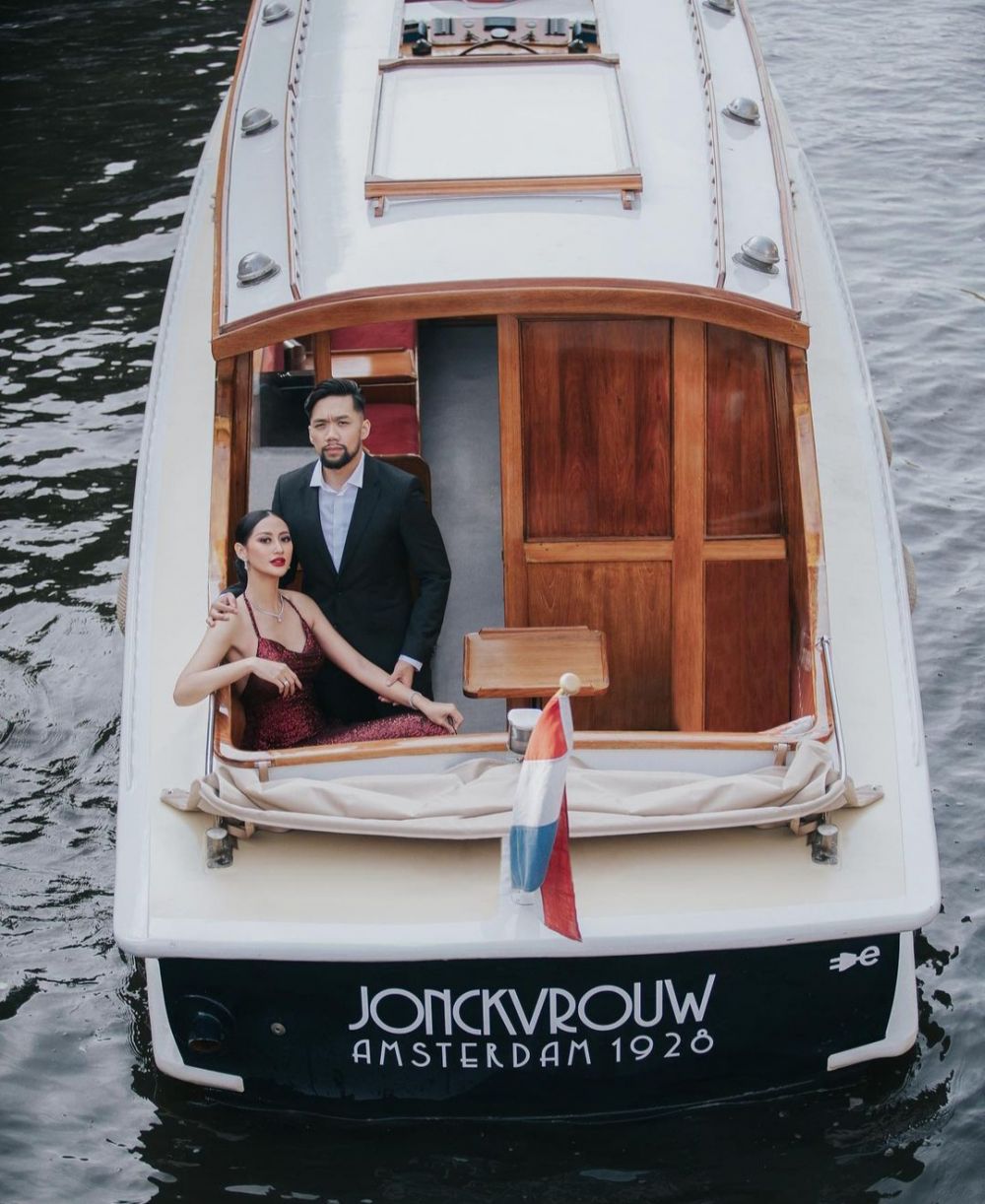 Putri Indonesia Ayu Maulida segera melepas lajang berbagai sumber