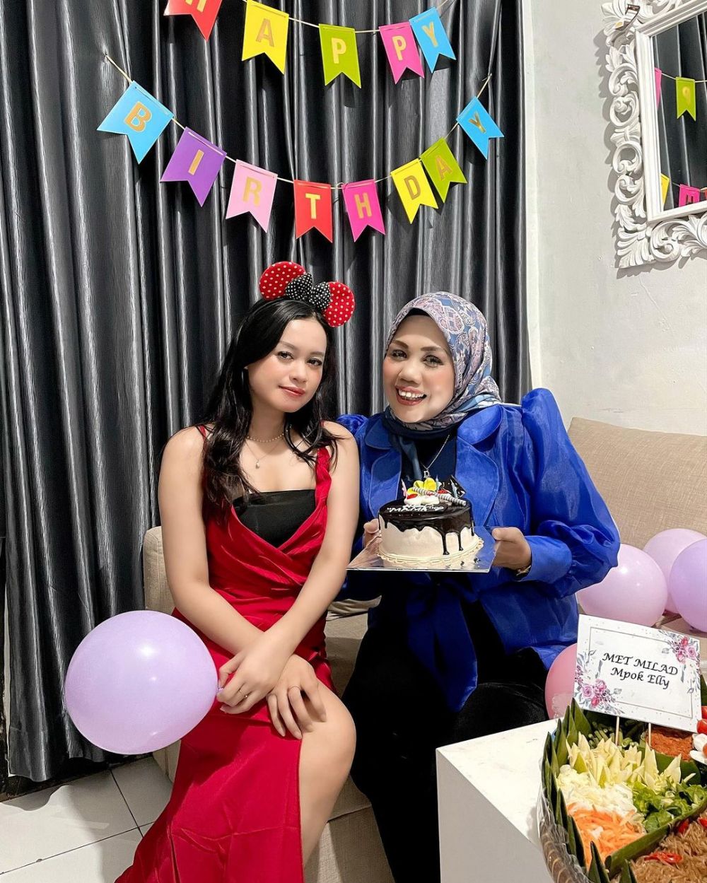 potret kebersamaan seleb & ibu © berbagai sumber