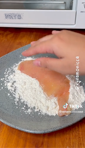 7 Cara membuat chicken katsu isi keju ala Kimukatsu, enak dan gampang dibuat