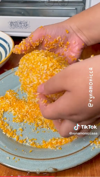 7 Cara membuat chicken katsu isi keju ala Kimukatsu, enak dan gampang dibuat