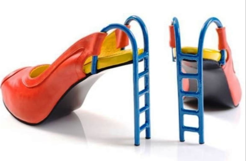 Potret kocak heels dengan desain out of the box berbagai sumber