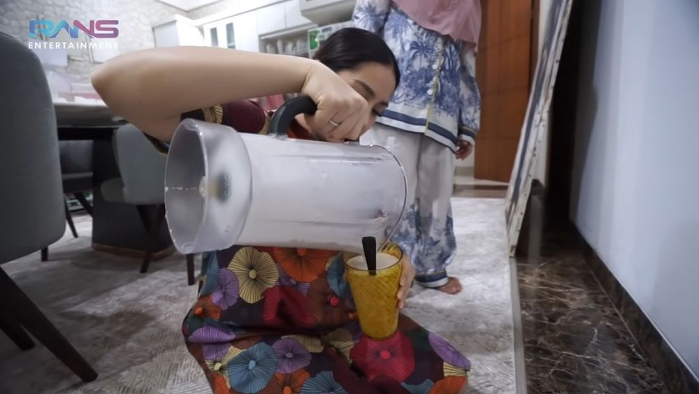 10 Inspirasi minuman segar ala Nagita Slavina, cocok buat acara keluarga