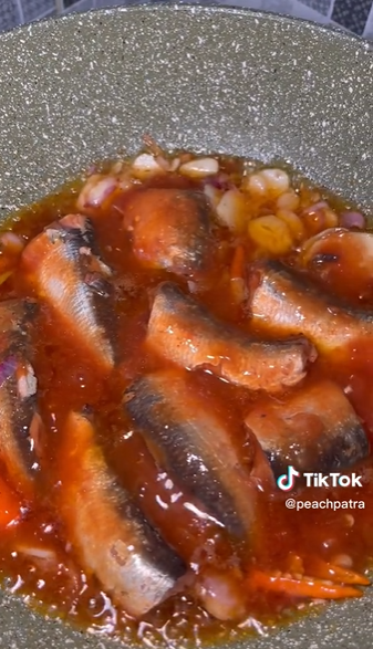 Trik masak sarden agar tetap segar seharian dan tidak bau amis