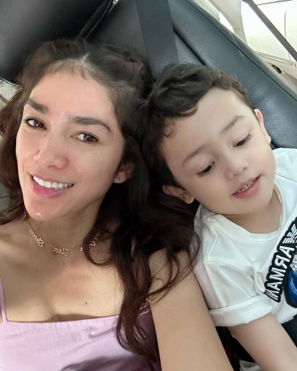 potret liburan ussy dan keluarga ke sydney © berbagai sumber potret liburan ussy dan keluarga ke sydney © berbagai sumber