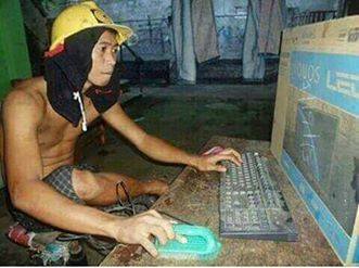 Tingkah laku nyeleneh orang menghibur diri © 2023 brilio.net