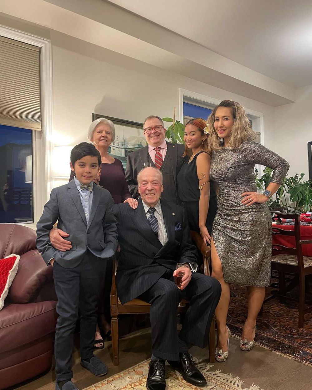 kedekatan aktris dan mertua bule © instagram