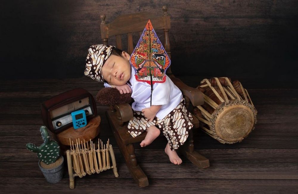 anak seleb blasteran pakai baju adat © 2023 brilio.net