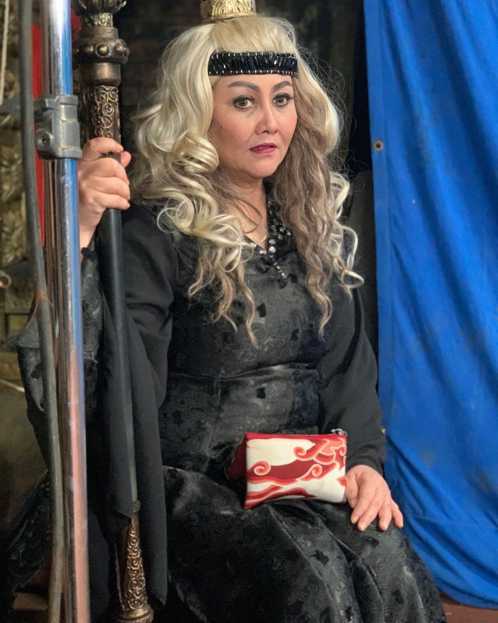 Potret Tengku Resi ibu Aliando Syarief © 2022 Instagram 