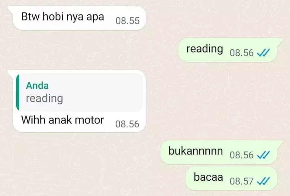 Chat typo bahasa Inggris gebetan © berbagai sumber