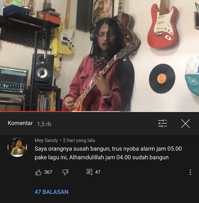 komentar lucu pas dengerin musik © Twitter