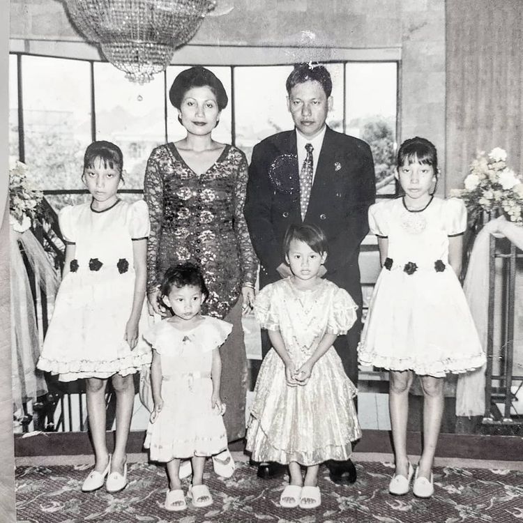 seleb dan sepasang saudara kembar © berbagai sumber