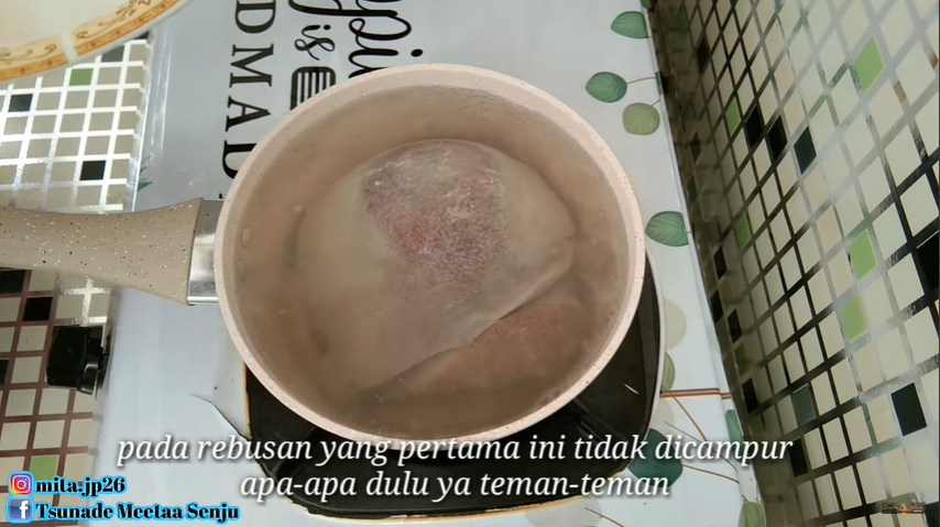 Cara jitu bersihkan limpa sapi agar bau amis hilang dan teksturnya empuk
