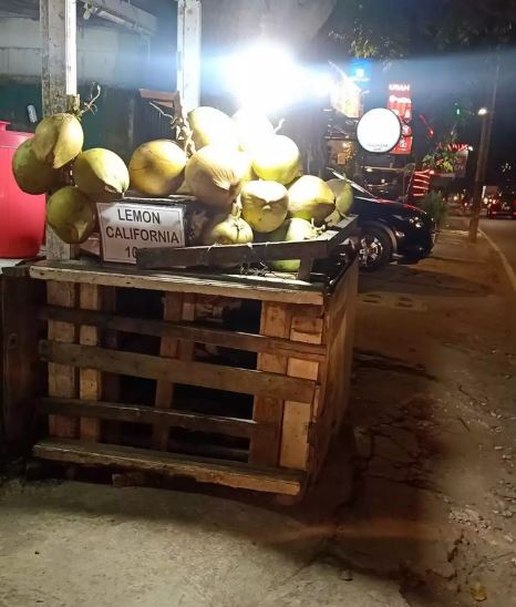 Menu ini nggak nyambung dengan nama warungnya Berbagai sumber