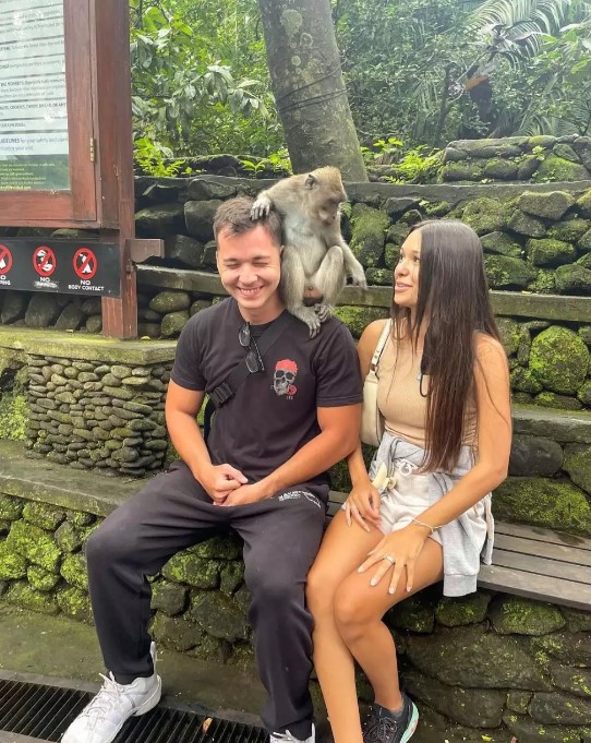 pesona Ria Andrews kekasih Stefan © Instagram
