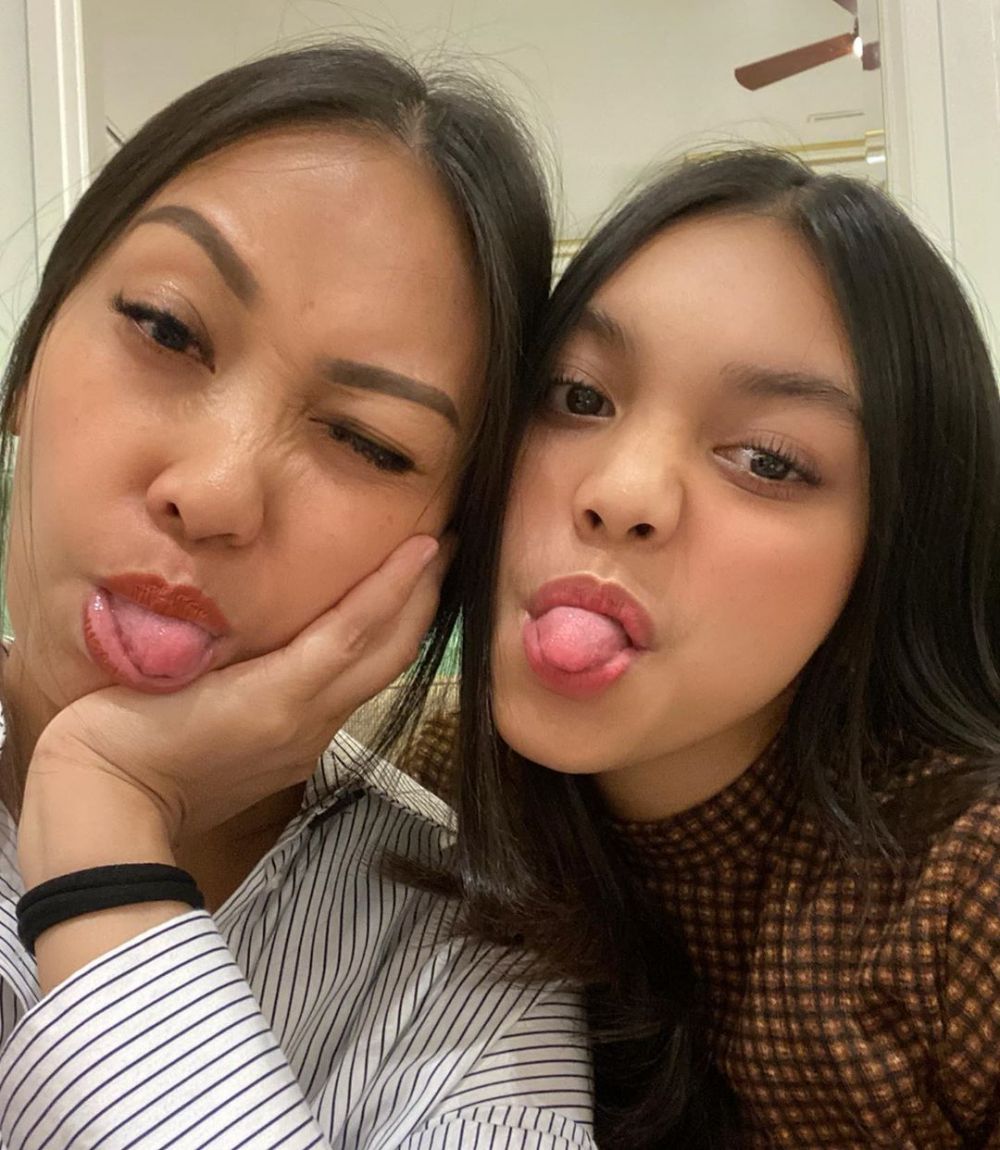 seleb bareng putrinya yang remaja © 2023 brilio.net