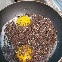 Momen apes saat memasak ini nyeseknya © 2023 brilio.net Momen apes saat memasak ini nyeseknya © 2023 brilio.net