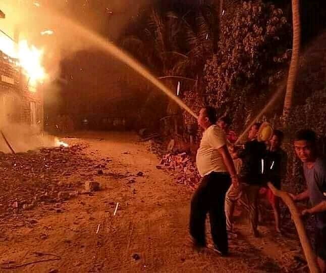 orang berdiri momennya kok bisa pas © berbagai sumber orang berdiri momennya kok bisa pas © berbagai sumber