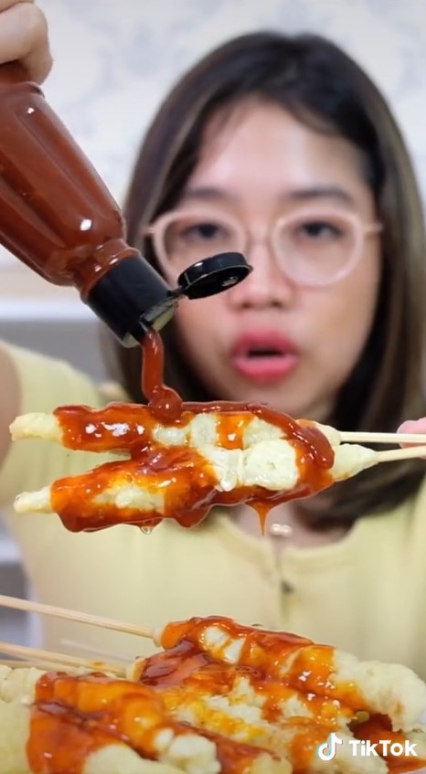 Rahasia adonan telur gulung ala pedagang kaki lima, mudah digulung dan antigagal