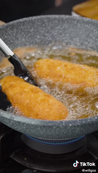 Trik jitu gulung ayam jadi chicken cordon bleu agar padat dan tak mudah lepas saat digoreng