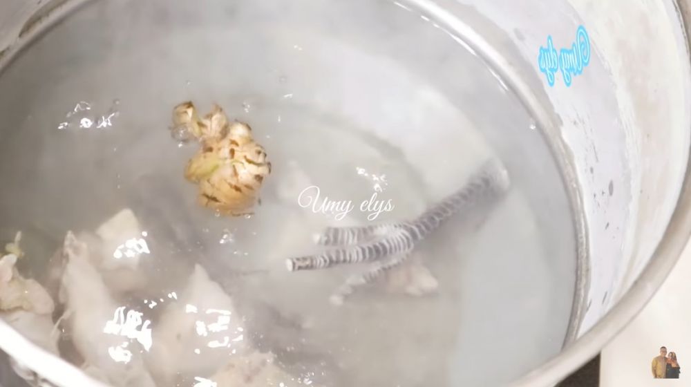 Hemat gas, ini cara masak ayam kampung agar empuk dalam 12 menit tanpa presto