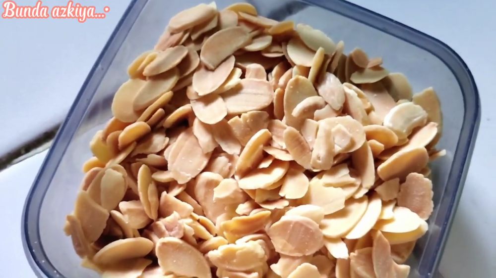 Trik memanggang almond slice agar warnanya cantik dan antigosong