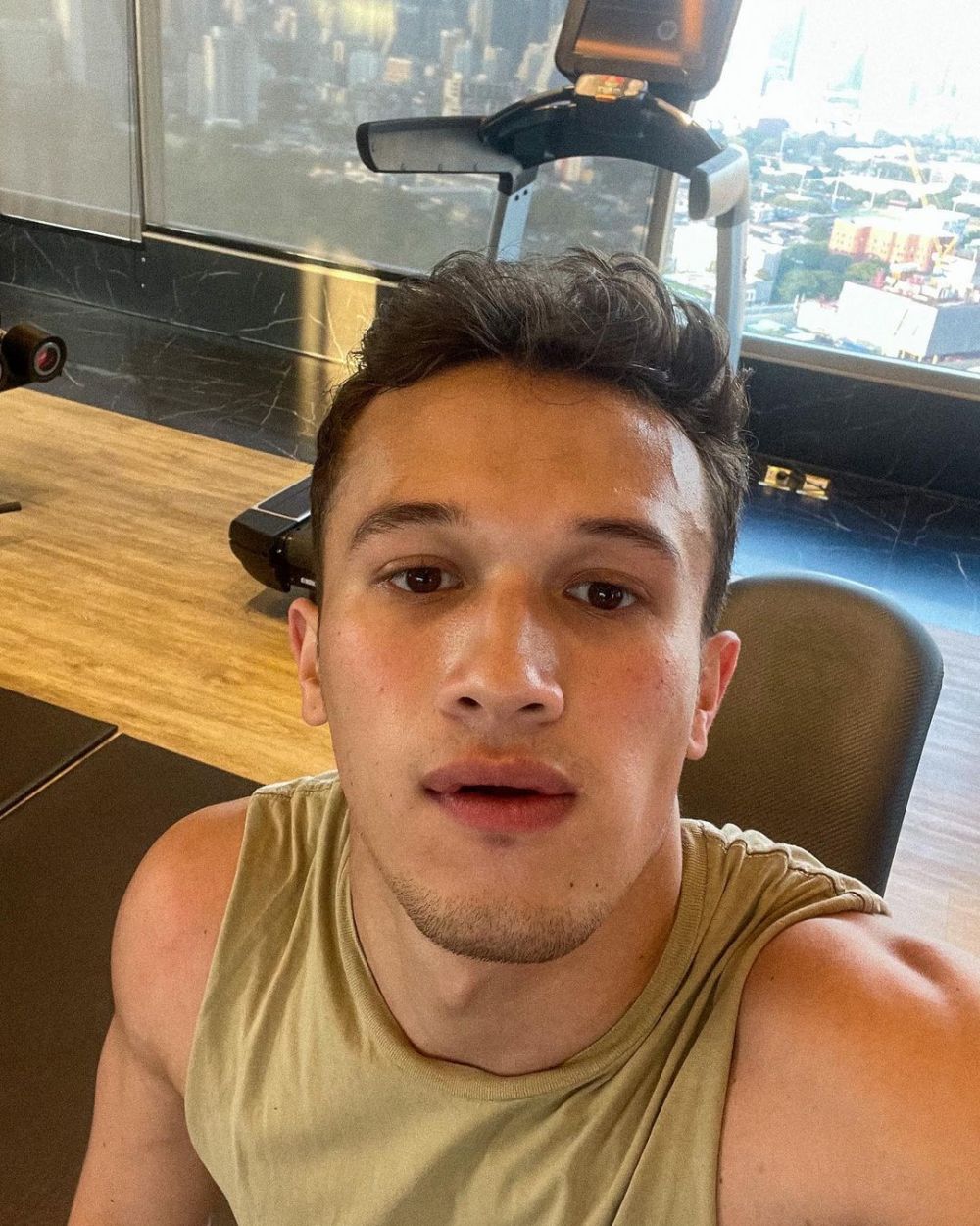 pesona Arya Vasco kekasih Cinta Laura © 2022 berbagai sumber