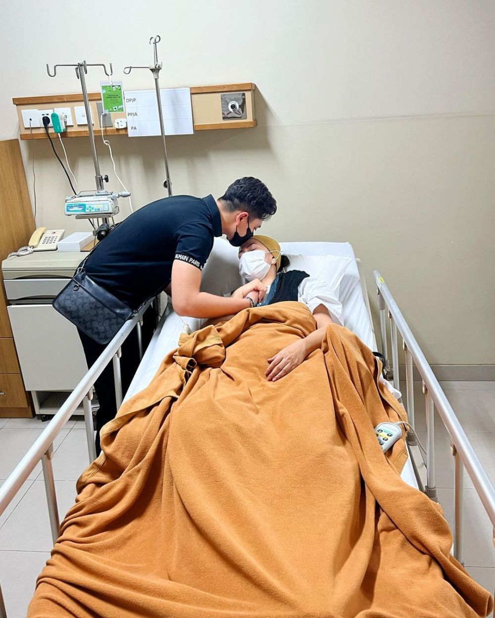 Athalla tulis pesan haru untuk Venna © Instagram